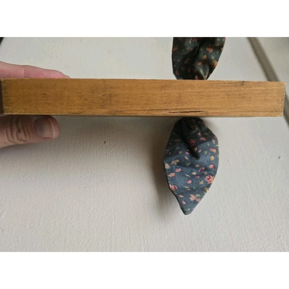 Vintage Wood Rabbit Bunny Figurine‎ Heart Painted Farmhouse Easter Miniature